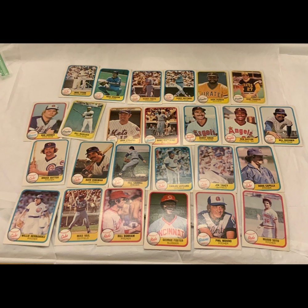 Bundle of Baseball Cards Lot 198
